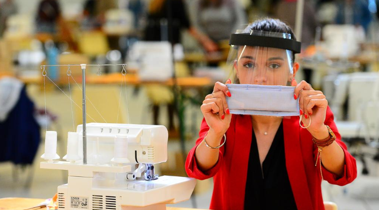 Déconfinement : 11 millions de masques "grand public" sont déjà fabriqués