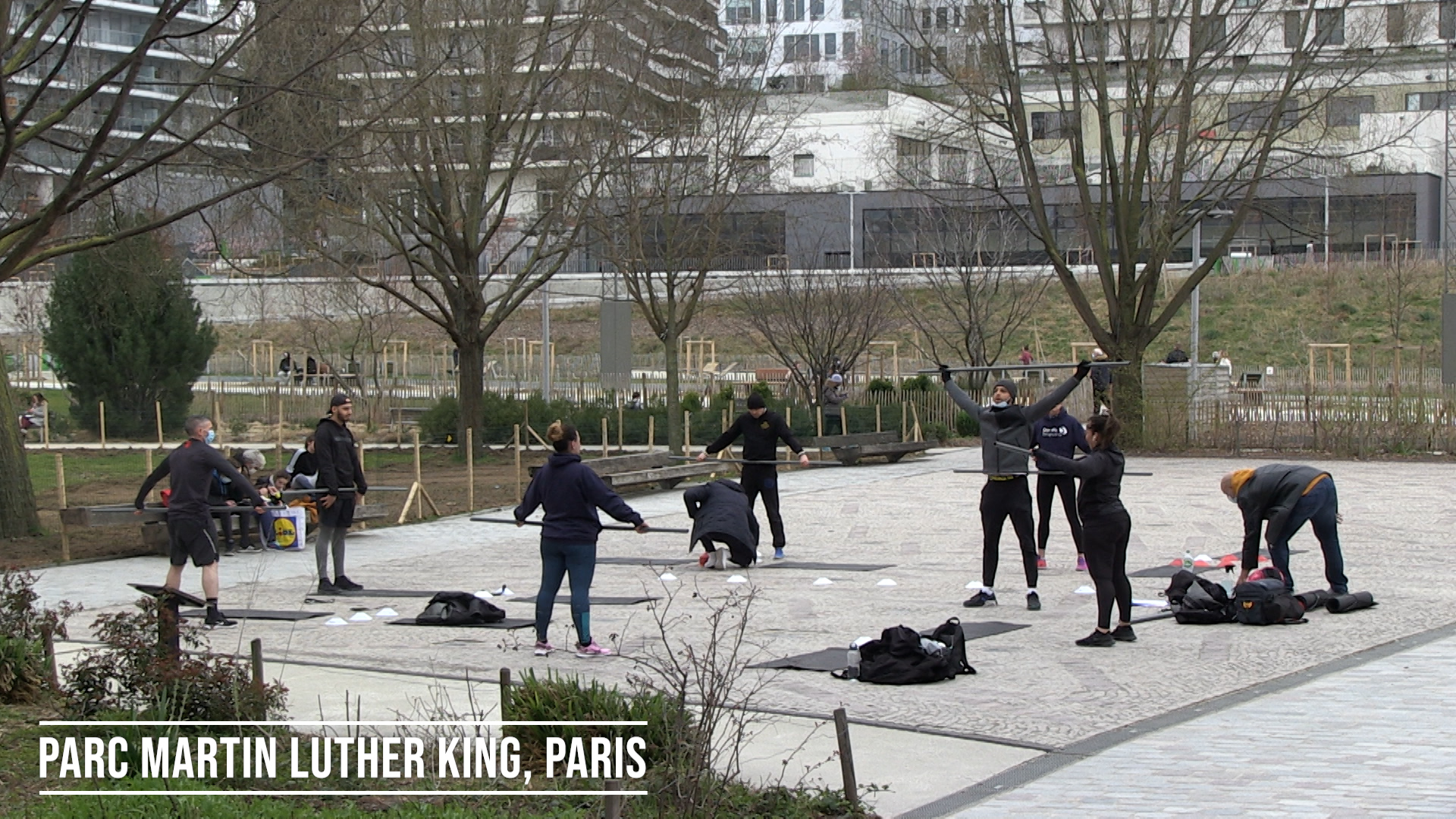 BAB Montage Covid.00_00_03_22.Still001